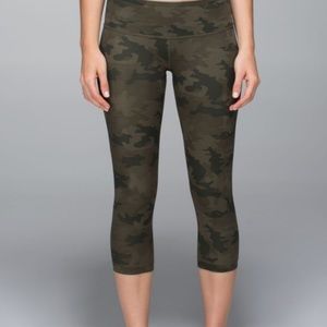 Lululemon Wunder Under Camo Crop